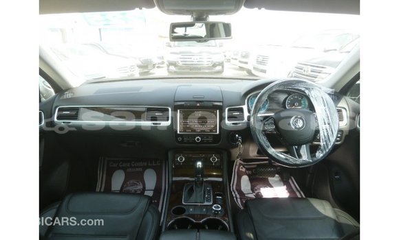 Buy Import Volkswagen Touareg Black Car in Import - Dubai in A'ana Buy Import Volkswagen Touareg Black Car in Import - Dubai in A'ana