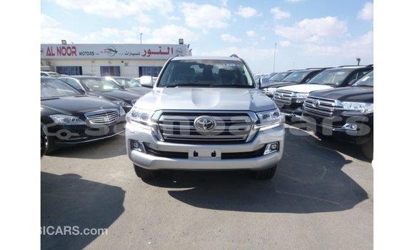 Buy Import Toyota Land Cruiser Other Car in Import - Dubai in A'ana Buy Import Toyota Land Cruiser Other Car in Import - Dubai in A'ana
