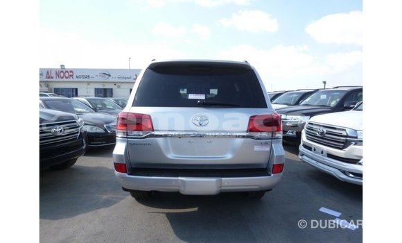 Buy Import Toyota Land Cruiser Other Car in Import - Dubai in A'ana Buy Import Toyota Land Cruiser Other Car in Import - Dubai in A'ana