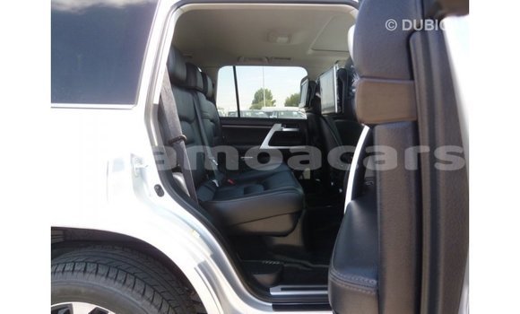 Buy Import Toyota Land Cruiser Other Car in Import - Dubai in A'ana Buy Import Toyota Land Cruiser Other Car in Import - Dubai in A'ana