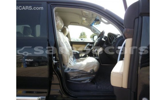 Buy Import Toyota Land Cruiser Black Car in Import - Dubai in A'ana Buy Import Toyota Land Cruiser Black Car in Import - Dubai in A'ana