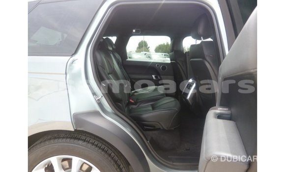 Buy Import Land Rover Range Rover Green Car in Import - Dubai in A'ana Buy Import Land Rover Range Rover Green Car in Import - Dubai in A'ana