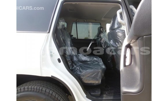 Buy Import Toyota Prado White Car in Import - Dubai in A'ana Buy Import Toyota Prado White Car in Import - Dubai in A'ana