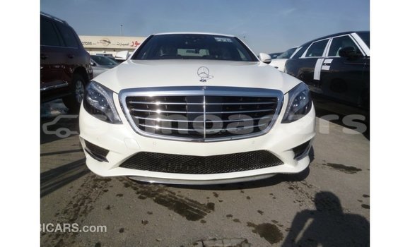 Buy Import Mercedes-Benz 190 White Car in Import - Dubai in A'ana Buy Import Mercedes-Benz 190 White Car in Import - Dubai in A'ana