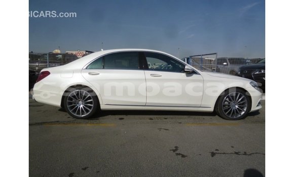 Buy Import Mercedes-Benz 190 White Car in Import - Dubai in A'ana Buy Import Mercedes-Benz 190 White Car in Import - Dubai in A'ana