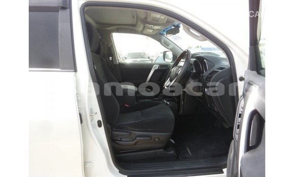 Buy Import Toyota Prado White Car in Import - Dubai in A'ana Buy Import Toyota Prado White Car in Import - Dubai in A'ana
