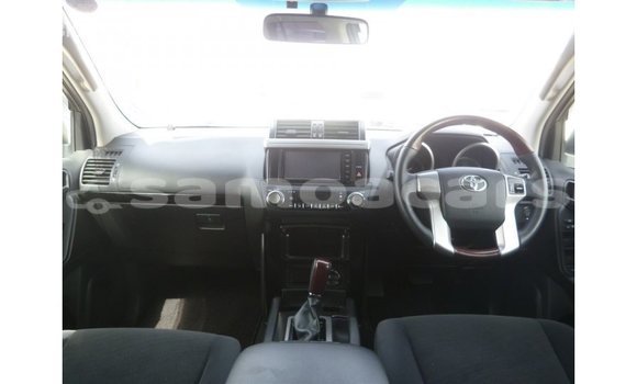 Buy Import Toyota Prado White Car in Import - Dubai in A'ana Buy Import Toyota Prado White Car in Import - Dubai in A'ana