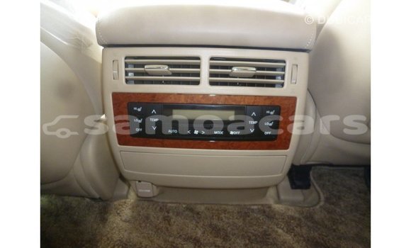 Buy Import Toyota Land Cruiser White Car in Import - Dubai in A'ana Buy Import Toyota Land Cruiser White Car in Import - Dubai in A'ana