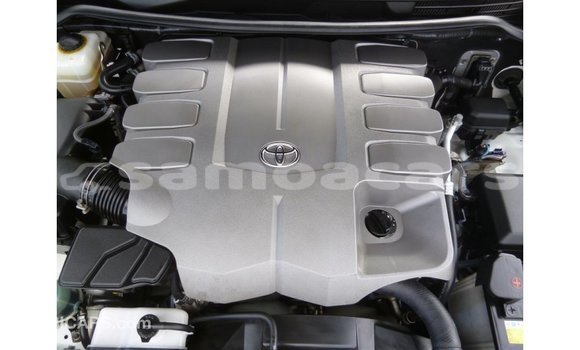 Buy Import Toyota Land Cruiser White Car in Import - Dubai in A'ana Buy Import Toyota Land Cruiser White Car in Import - Dubai in A'ana
