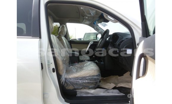 Buy Import Toyota Prado White Car in Import - Dubai in A'ana Buy Import Toyota Prado White Car in Import - Dubai in A'ana