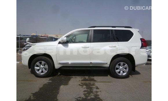 Buy Import Toyota Prado White Car in Import - Dubai in A'ana Buy Import Toyota Prado White Car in Import - Dubai in A'ana