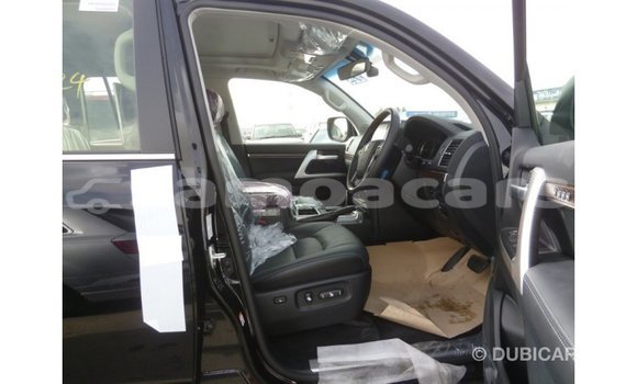 Buy Import Toyota Land Cruiser Black Car in Import - Dubai in A'ana Buy Import Toyota Land Cruiser Black Car in Import - Dubai in A'ana