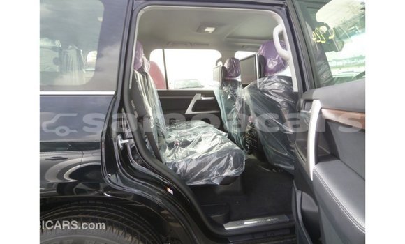 Buy Import Toyota Land Cruiser Black Car in Import - Dubai in A'ana Buy Import Toyota Land Cruiser Black Car in Import - Dubai in A'ana