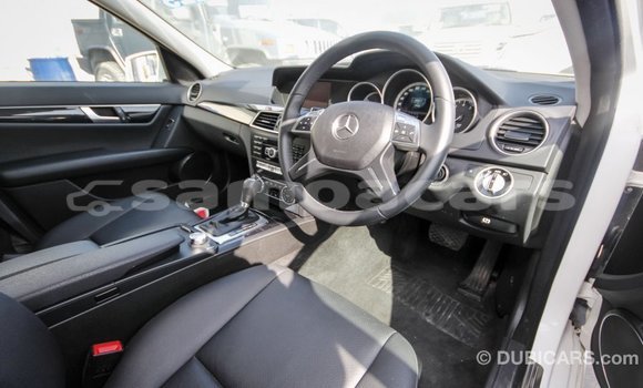 Buy Import Mercedes-Benz 200 White Car in Import - Dubai in A'ana Buy Import Mercedes-Benz 200 White Car in Import - Dubai in A'ana