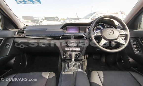 Buy Import Mercedes-Benz 200 White Car in Import - Dubai in A'ana Buy Import Mercedes-Benz 200 White Car in Import - Dubai in A'ana