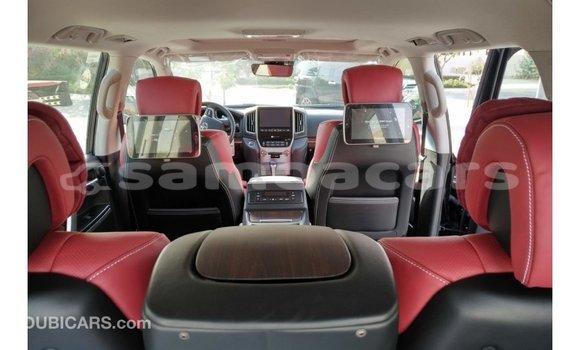 Buy Import Toyota Land Cruiser Black Car in Import - Dubai in A'ana Buy Import Toyota Land Cruiser Black Car in Import - Dubai in A'ana