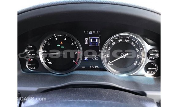 Buy Import Toyota Land Cruiser White Car in Import - Dubai in A'ana Buy Import Toyota Land Cruiser White Car in Import - Dubai in A'ana