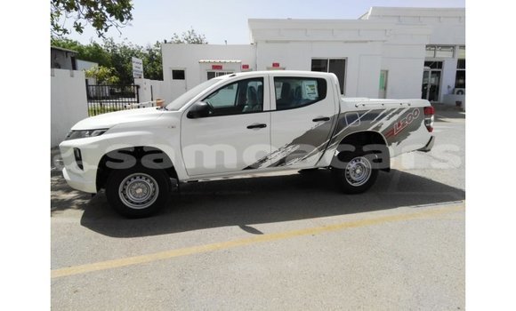Acheter Import Voiture Mitsubishi L200 Blanc à Import - Dubai, A'ana Acheter Import Voiture Mitsubishi L200 Blanc à Import - Dubai, A'ana