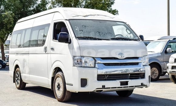 Buy Import Toyota Hiace White Car in Import - Dubai in A'ana Buy Import Toyota Hiace White Car in Import - Dubai in A'ana