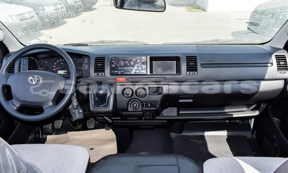 Buy Import Toyota Hiace White Car in Import - Dubai in A'ana Buy Import Toyota Hiace White Car in Import - Dubai in A'ana