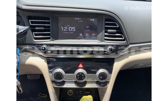 Buy Import Hyundai Elantra White Car in Import - Dubai in A'ana Buy Import Hyundai Elantra White Car in Import - Dubai in A'ana