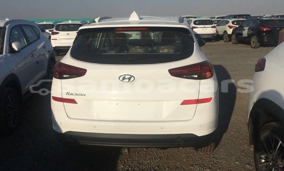 Buy Import Hyundai Tucson White Car in Import - Dubai in A'ana Buy Import Hyundai Tucson White Car in Import - Dubai in A'ana