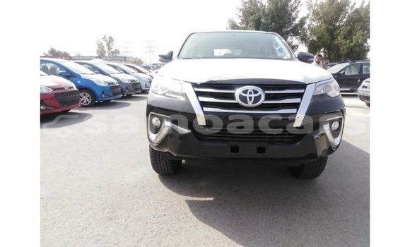 Buy Import Toyota Fortuner Black Car in Import - Dubai in A'ana Buy Import Toyota Fortuner Black Car in Import - Dubai in A'ana