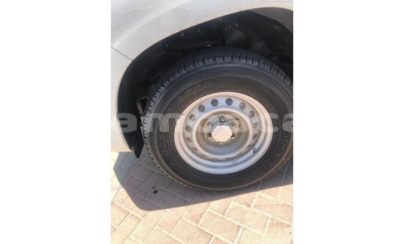 Buy Import Toyota Prado White Car in Import - Dubai in A'ana Buy Import Toyota Prado White Car in Import - Dubai in A'ana