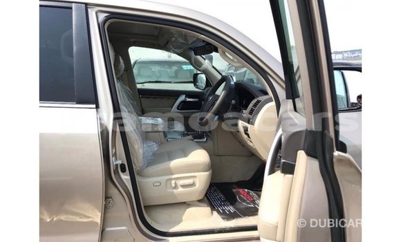 Buy Import Toyota Land Cruiser Other Car in Import - Dubai in A'ana Buy Import Toyota Land Cruiser Other Car in Import - Dubai in A'ana