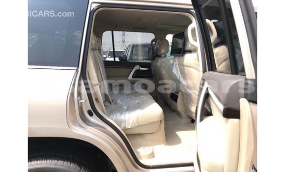 Buy Import Toyota Land Cruiser Other Car in Import - Dubai in A'ana Buy Import Toyota Land Cruiser Other Car in Import - Dubai in A'ana