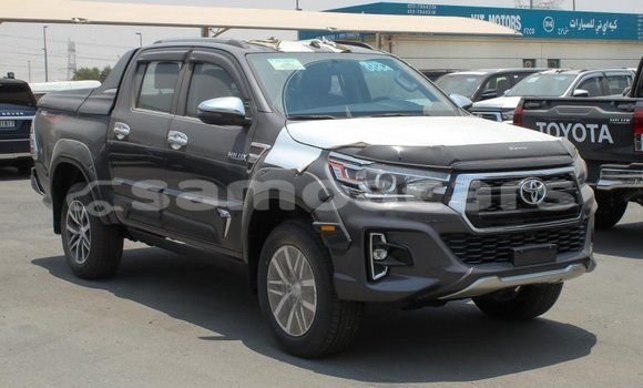 Buy Import Toyota Hilux Black Car in Import - Dubai in A'ana Buy Import Toyota Hilux Black Car in Import - Dubai in A'ana