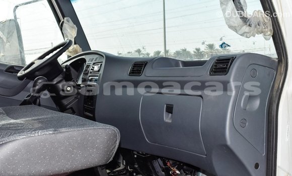 Buy Import Mercedes-Benz 190 White Car in Import - Dubai in A'ana Buy Import Mercedes-Benz 190 White Car in Import - Dubai in A'ana