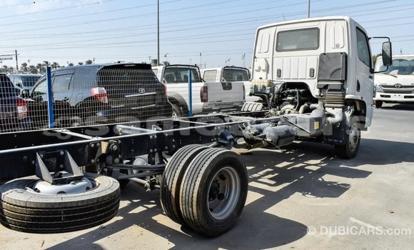 Buy Import Mercedes-Benz 190 White Car in Import - Dubai in A'ana Buy Import Mercedes-Benz 190 White Car in Import - Dubai in A'ana