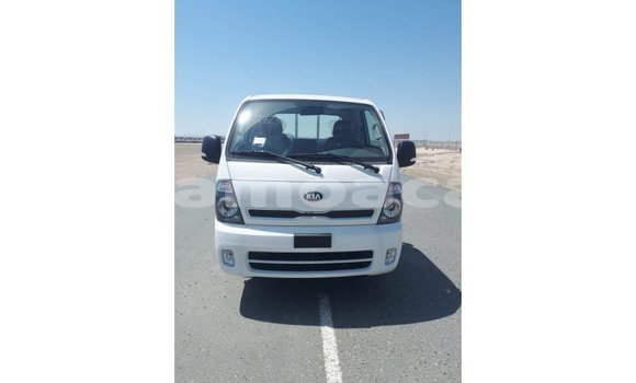 Buy Import Kia Carens White Car in Import - Dubai in A'ana Buy Import Kia Carens White Car in Import - Dubai in A'ana
