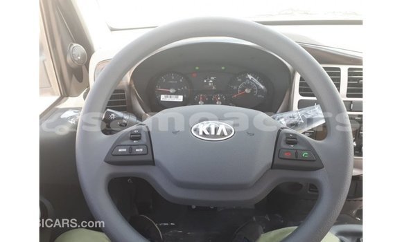 Buy Import Kia Carens White Car in Import - Dubai in A'ana Buy Import Kia Carens White Car in Import - Dubai in A'ana