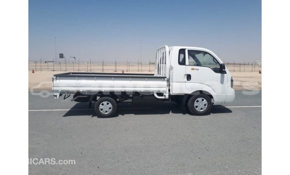 Buy Import Kia Carens White Car in Import - Dubai in A'ana Buy Import Kia Carens White Car in Import - Dubai in A'ana