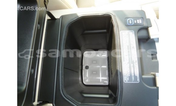 Buy Import Toyota Land Cruiser Black Car in Import - Dubai in A'ana Buy Import Toyota Land Cruiser Black Car in Import - Dubai in A'ana