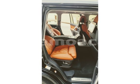 Buy Import Toyota Land Cruiser Black Car in Import - Dubai in A'ana Buy Import Toyota Land Cruiser Black Car in Import - Dubai in A'ana