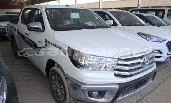 Buy Import Toyota Hilux White Car in Import - Dubai in A'ana Buy Import Toyota Hilux White Car in Import - Dubai in A'ana