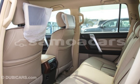 Acheter Import Voiture Toyota Prado Blanc à Import - Dubai, A'ana Acheter Import Voiture Toyota Prado Blanc à Import - Dubai, A'ana