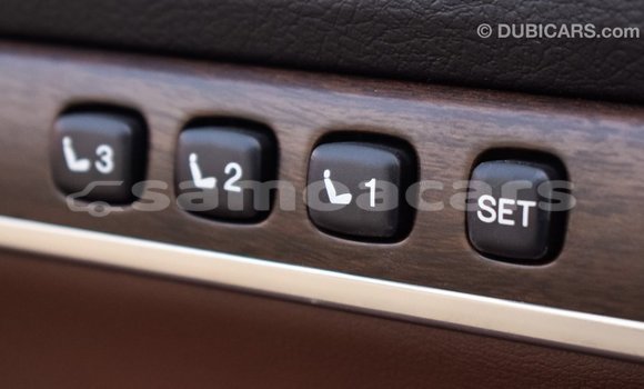 Buy Import Toyota Land Cruiser White Car in Import - Dubai in A'ana Buy Import Toyota Land Cruiser White Car in Import - Dubai in A'ana