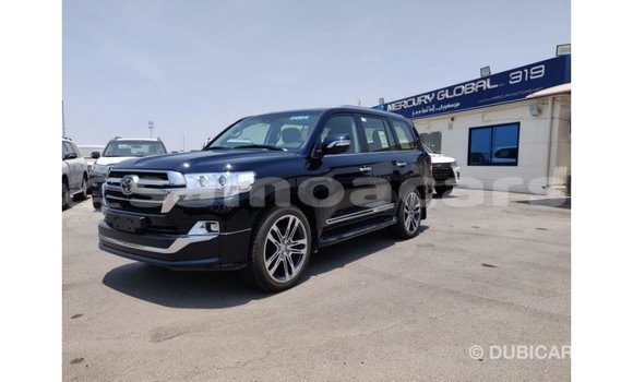 Acheter Import Voiture Toyota Land Cruiser Noir à Import - Dubai, A'ana Acheter Import Voiture Toyota Land Cruiser Noir à Import - Dubai, A'ana