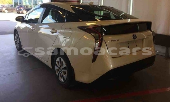 Buy Import Toyota Prius White Car in Import - Dubai in A'ana Buy Import Toyota Prius White Car in Import - Dubai in A'ana