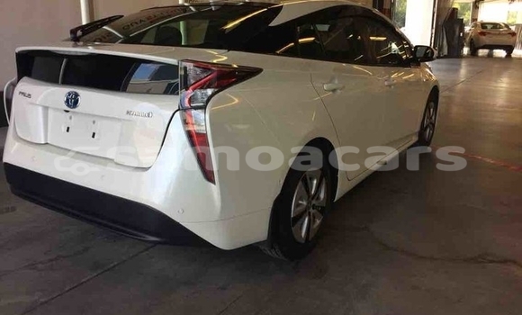 Buy Import Toyota Prius White Car in Import - Dubai in A'ana Buy Import Toyota Prius White Car in Import - Dubai in A'ana