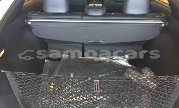 Buy Import Toyota Prius White Car in Import - Dubai in A'ana Buy Import Toyota Prius White Car in Import - Dubai in A'ana