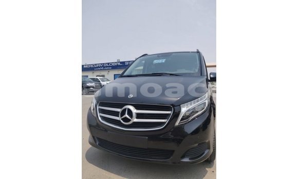 Acheter Import Voiture Mercedes-Benz 250 Noir à Import - Dubai, A'ana Acheter Import Voiture Mercedes-Benz 250 Noir à Import - Dubai, A'ana