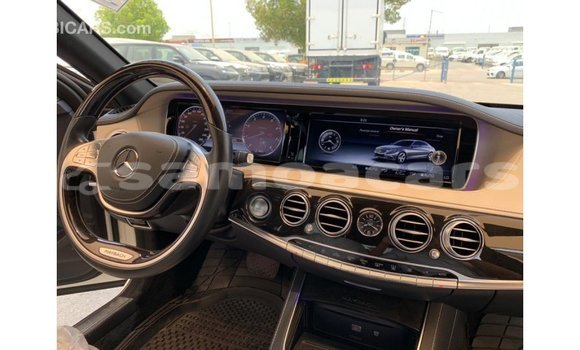 Acheter Import Voiture Mercedes-Benz 190 Blanc à Import - Dubai, A'ana Acheter Import Voiture Mercedes-Benz 190 Blanc à Import - Dubai, A'ana