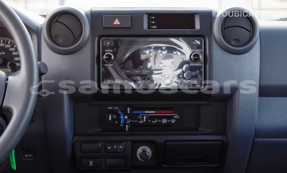 Buy Import Toyota Land Cruiser White Car in Import - Dubai in A'ana Buy Import Toyota Land Cruiser White Car in Import - Dubai in A'ana