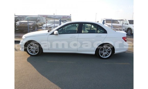 Buy Import Mercedes-Benz 200 White Car in Import - Dubai in A'ana Buy Import Mercedes-Benz 200 White Car in Import - Dubai in A'ana