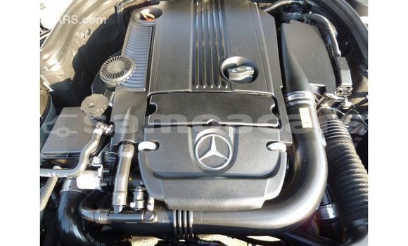 Buy Import Mercedes-Benz 200 White Car in Import - Dubai in A'ana Buy Import Mercedes-Benz 200 White Car in Import - Dubai in A'ana